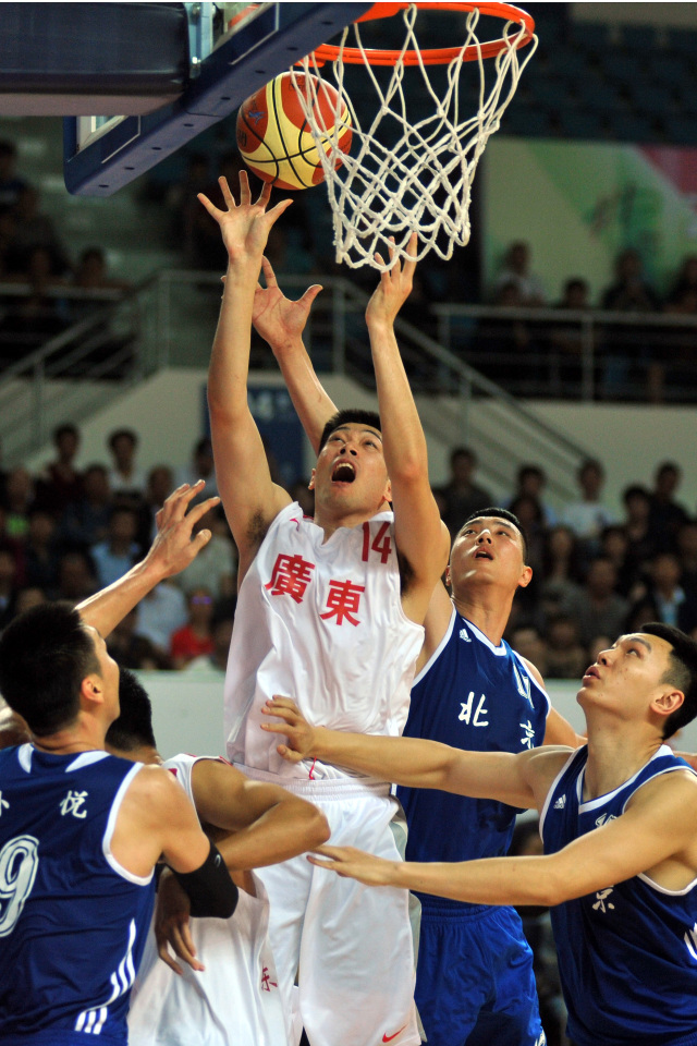 拳击热身赛，粤西闪电队与塞外玄武队淘汰对手，阵地战处理得当！防守强度拉满的简单介绍