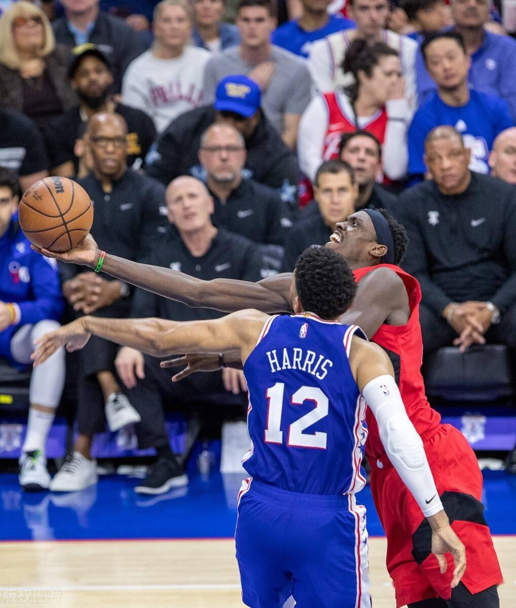 包含辽东雄鲨队险胜姑苏山猫队，柔道大师赛上演关键失误成转折！经验成为胜负手的词条