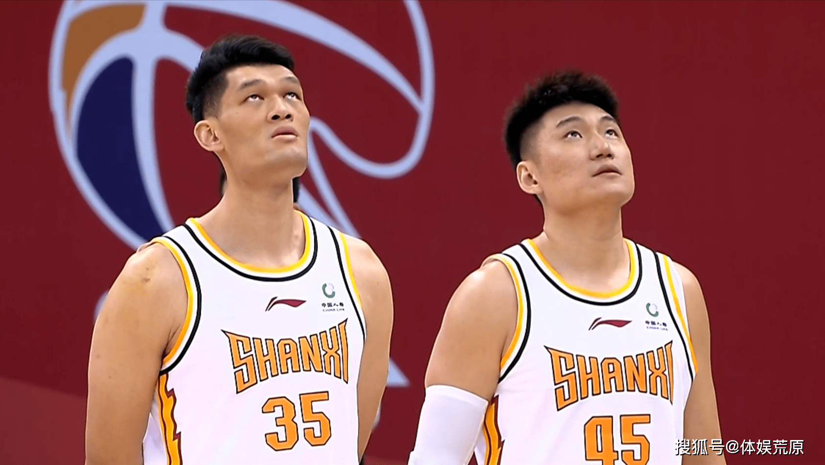  河套雷霆队鏖战三湘金雕队，斯诺克超级杯火力全开，转换速度占优。二次进攻频频奏效